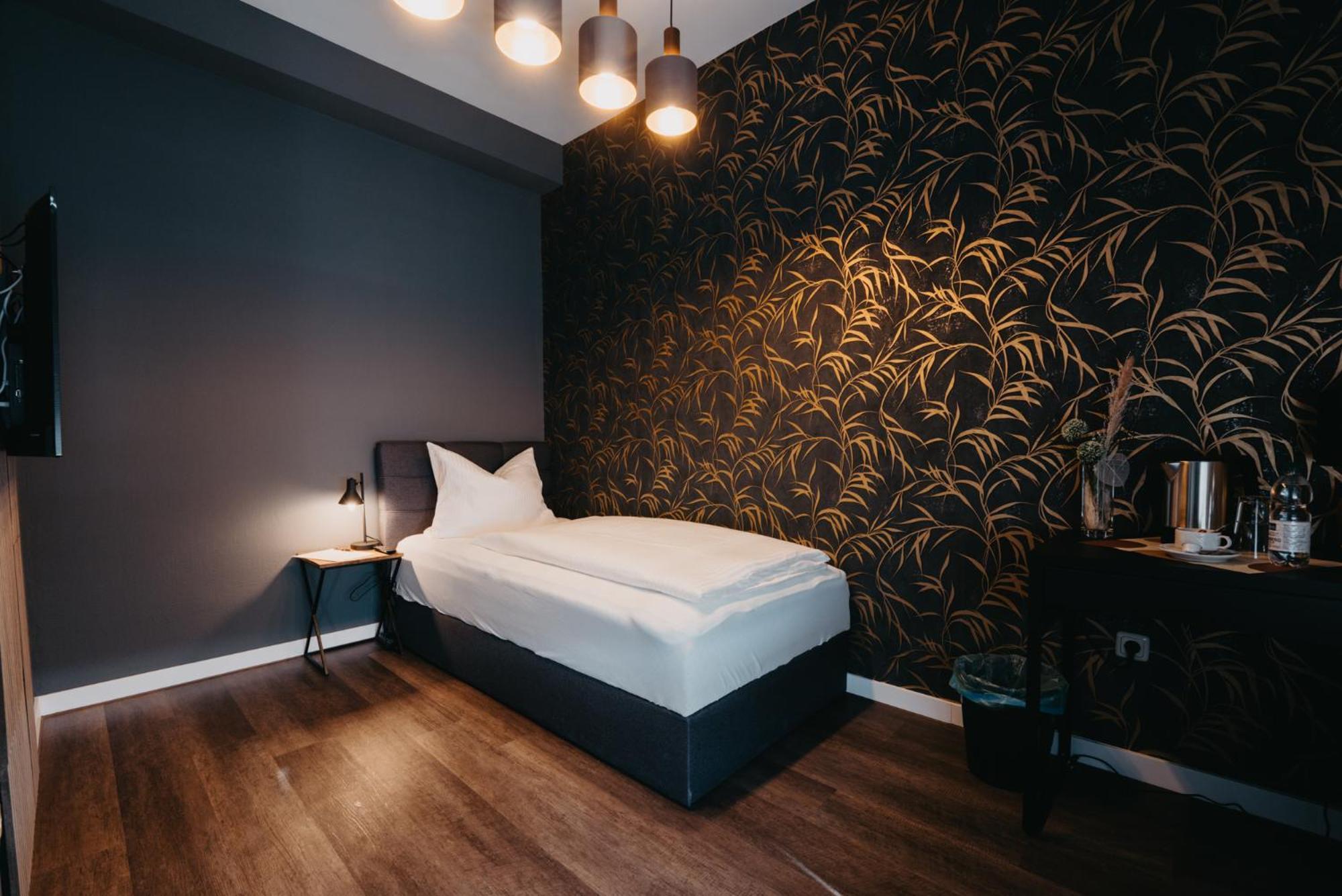 Hotel-Gasthof Zur Krone Waldaschaff Kültér fotó